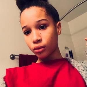 Meet your Posher, Noelle